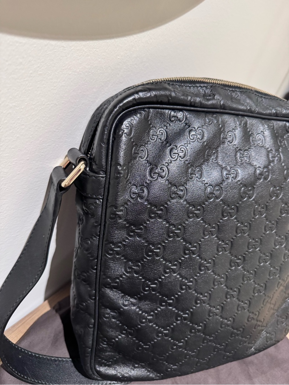 Gucci Black Embossed Leather Messenger Bag with Gold Hardware - Picture 4 of 10